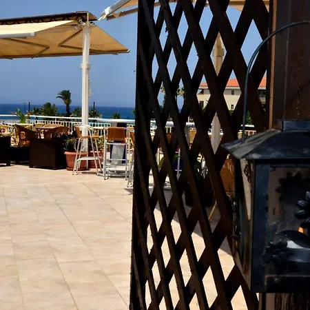 Panareti Aparthotel 3*
