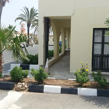 Panareti Aparthotel Paphos