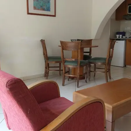 Aparthotel Panareti Paphos
