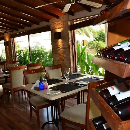Aparthotel Panareti