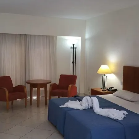 Panareti Aparthotel 3*