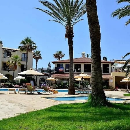 Lejlighedshotel Panareti 3*